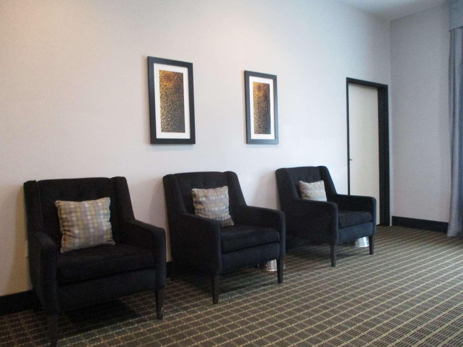 Best Western Plus Regency Park Walker Kültér fotó