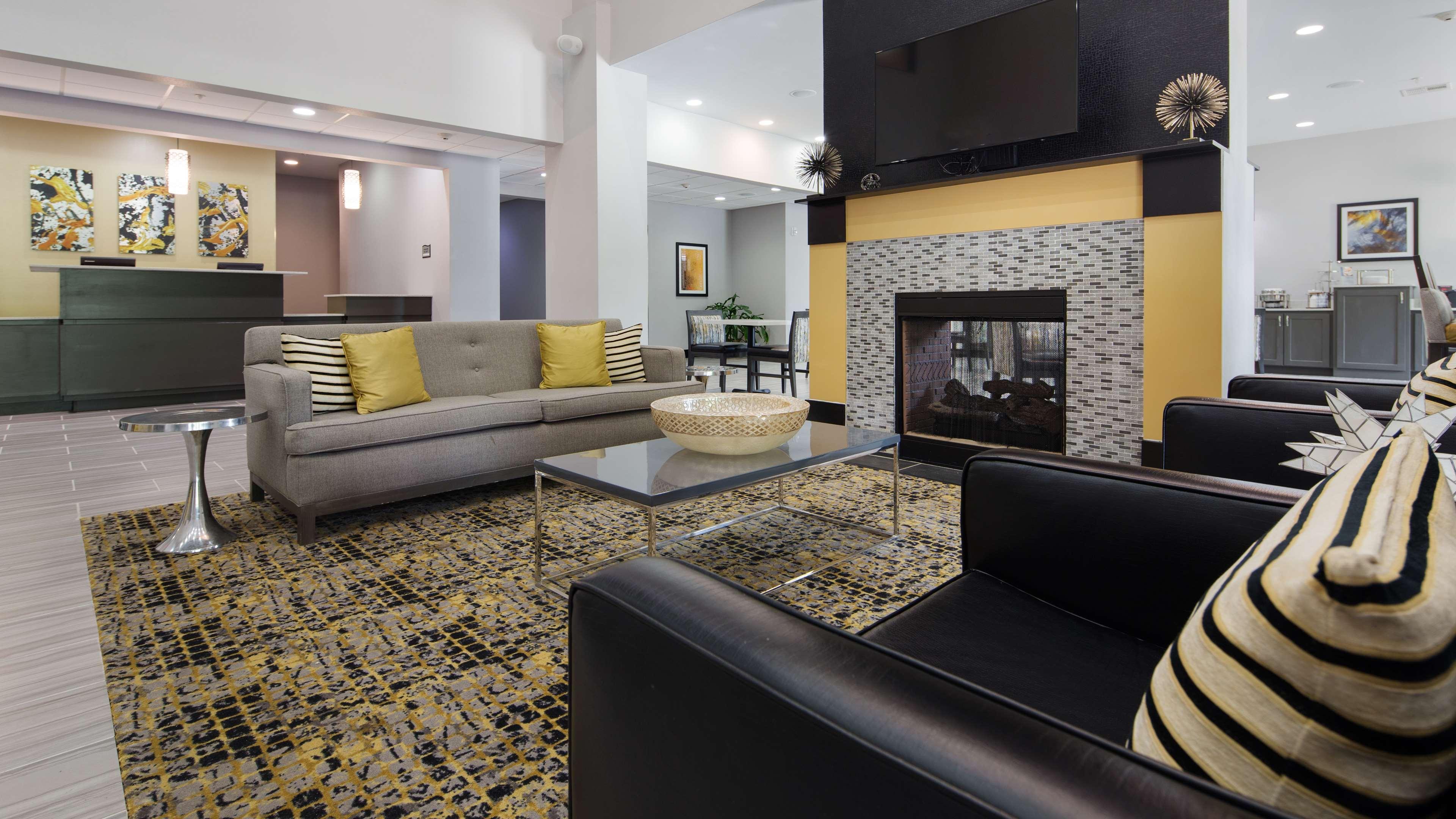 Best Western Plus Regency Park Walker Kültér fotó